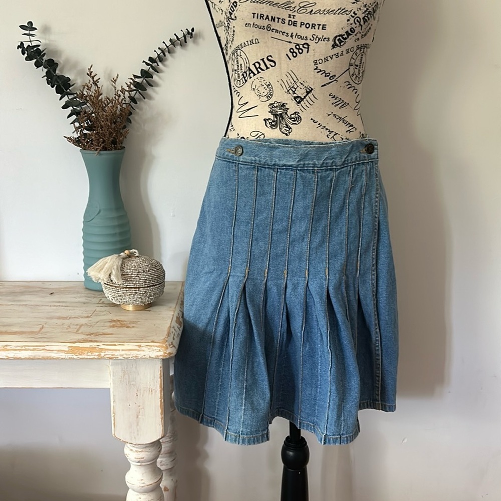 Vintage Rafaella Denim Pleated Front Jean Skort Women's size 28